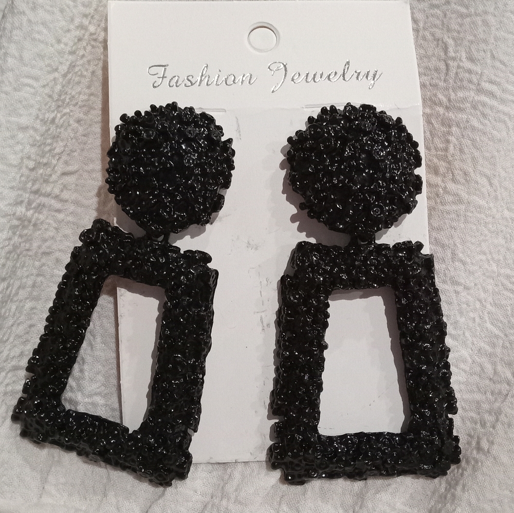 Black Fashion Earrings